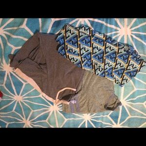 Lularoe bundle 2 perfect Ts and OS legging